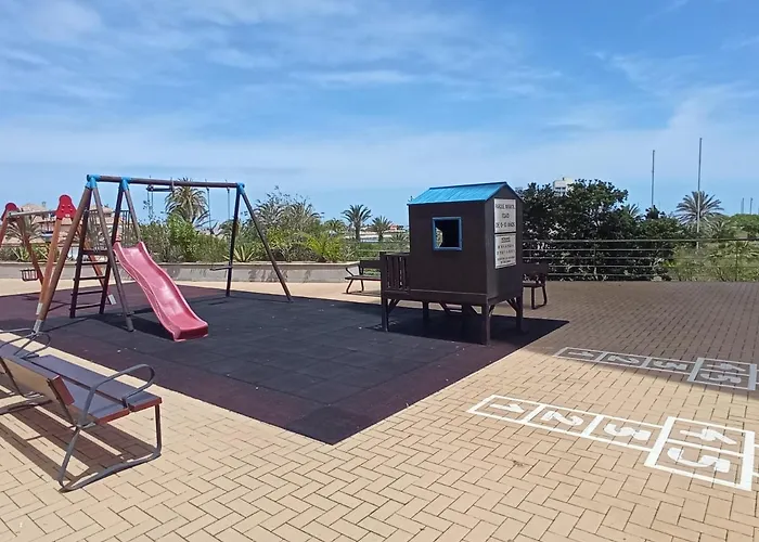 Veneziola Dreams, Feel Like *