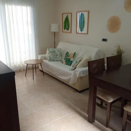 Veneziola Dreams, Feel Like شقة *